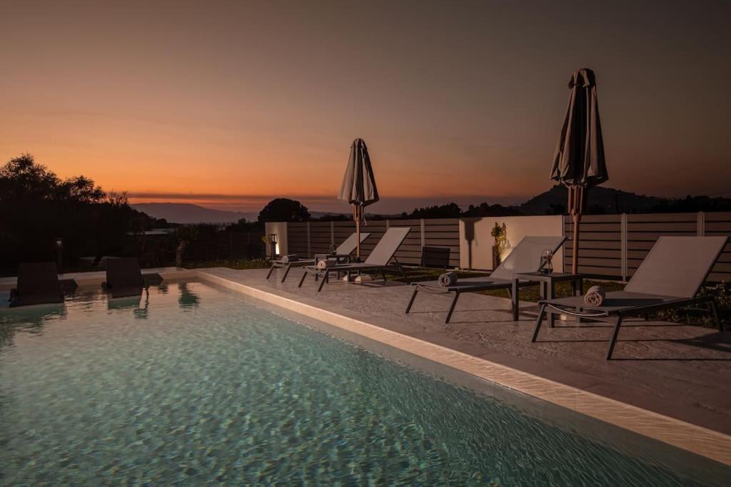 Melissia Luxury Villa Kalamákion Exterior foto